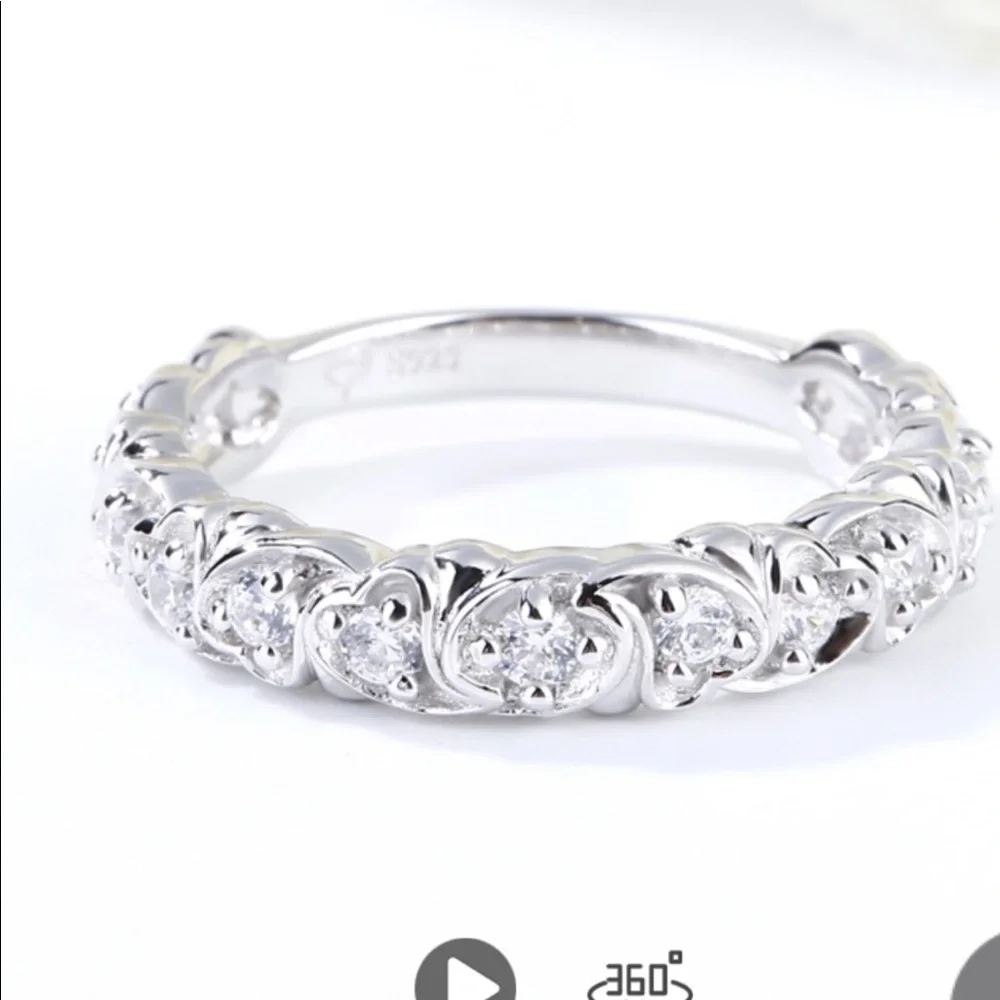 HEART MOTIF ROUND CUT STERLING SILVER WOMEN'S BAND 10 - Picture 5 of 6